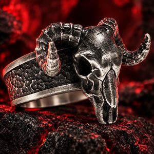 Anneau Tête de Mort Bélier Fonceur Argent