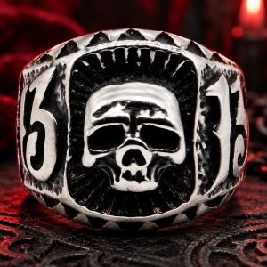 Bague Tête de Mort Porte Bonheur 13 Acier