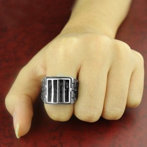 Bague Tete de Mort Prisonnier