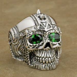 Bague Tête De Mort Avec Zircons