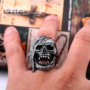 Bague Tete de Mort a Cheveux